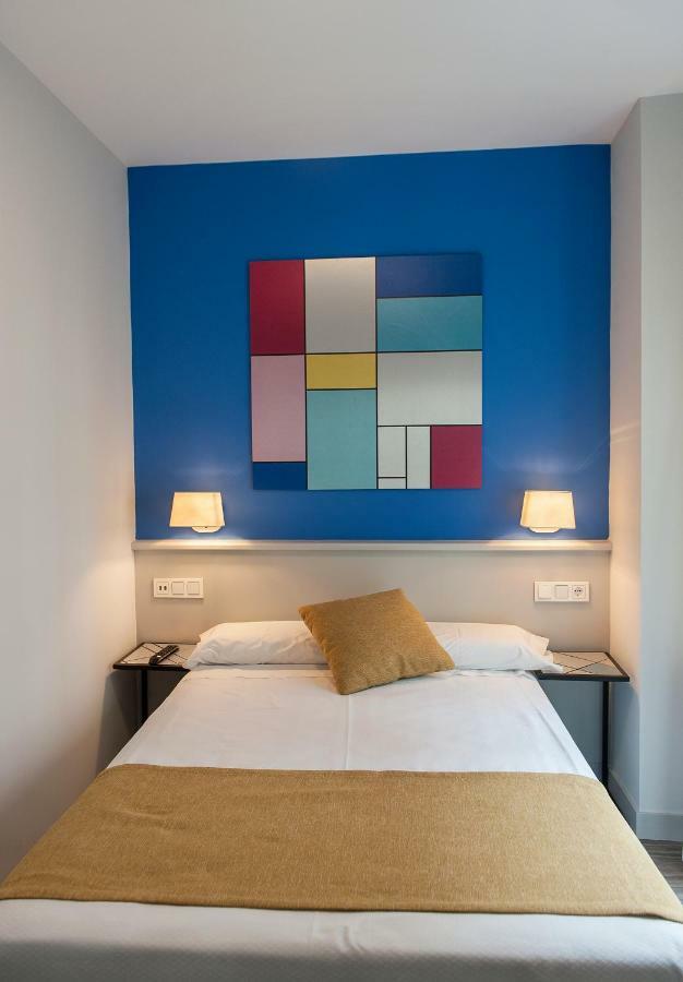 Hotel Hito Vitoria-Gasteiz Kültér fotó